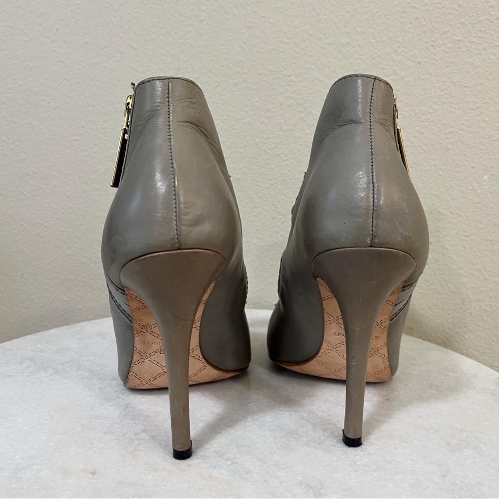 L.A.M.B. Size 8M Grey Peep Toe Leather Pump Cage High Heels - Picture 10 of 10